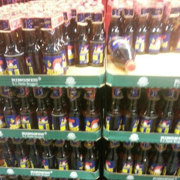 Photo taken at Rema 1000 by Lörd Erik D. on 10/15/2012