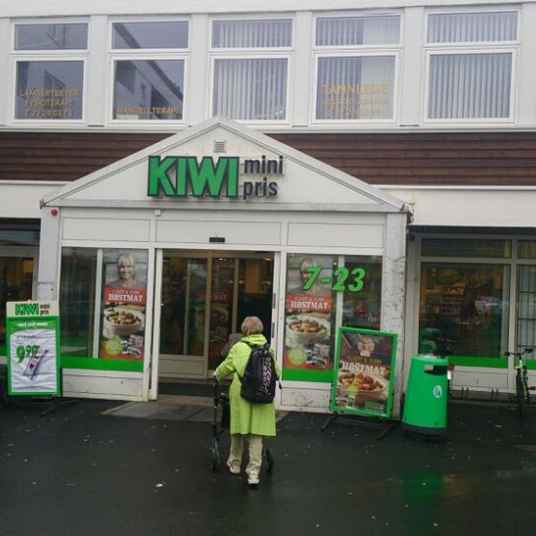 Photo taken at Kiwi by Egil J. on 10/5/2013