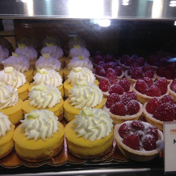 Photo taken at Whole Foods Market by Jorge O. on 6/19/2013-华盛顿特区西北街道1440(第十四和第十五街之间) Photo taken at Whole Foods Market by Jorge O. on 6/19/2013