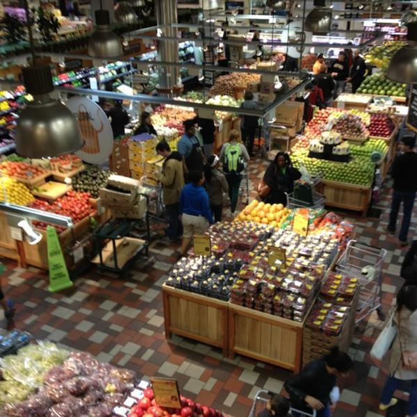 Photo taken at Whole Foods Market by Gwynne K. on 11/10/2012-华盛顿特区西北街道1440(第十四和第十五街之间) Photo taken at Whole Foods Market by Gwynne K. on 11/10/2012