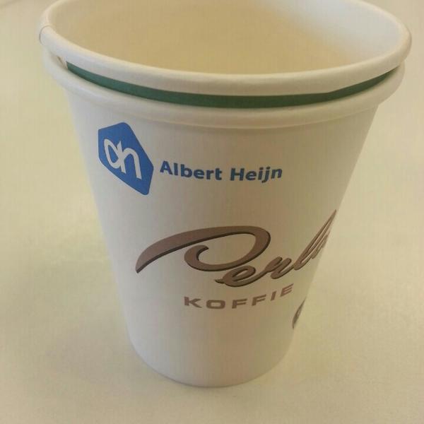 Photo taken at Albert Heijn XL by Bertin v. on 5/13/2015-荷兰格尔德兰阿纳姆克罗嫩堡大道86号 Photo taken at Albert Heijn XL by Bertin v. on 5/13/2015