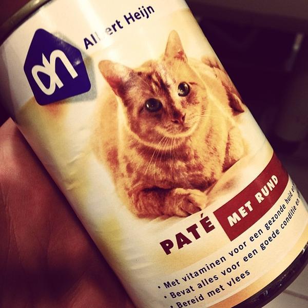 Photo taken at Albert Heijn XL by Steven T. on 3/15/2014-荷兰格尔德兰阿纳姆克罗嫩堡大道86号 Photo taken at Albert Heijn XL by Steven T. on 3/15/2014