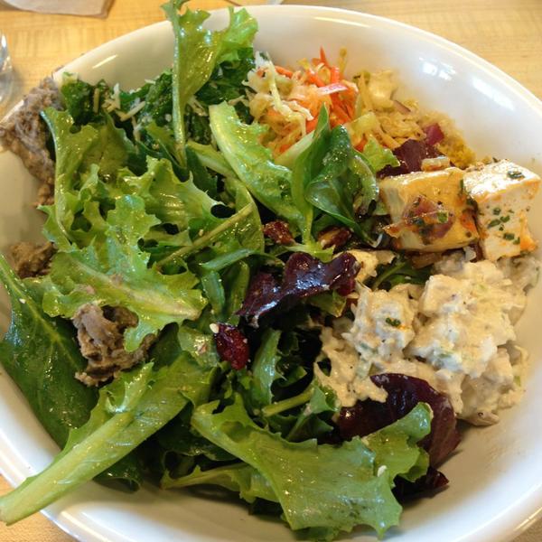 Photo taken at Whole Foods Market by Valeria H. on 2/1/2013-北卡罗来纳州夏洛特费尔维尤路(沙龙路)6610 Photo taken at Whole Foods Market by Valeria H. on 2/1/2013