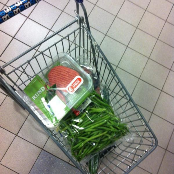 Photo taken at Albert Heijn by Grrko on 5/11/2012-荷兰南荷兰省巴伦德雷赫特中间车道97号 Photo taken at Albert Heijn by Grrko on 5/11/2012