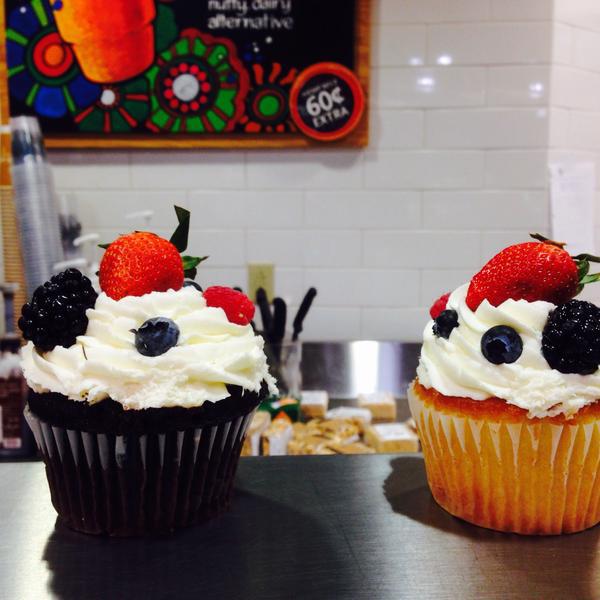 Photo taken at Whole Foods Market by Shawn N. on 3/20/2015-美国新墨西哥州阿布奎基卡莱尔大道东北2103 Photo taken at Whole Foods Market by Shawn N. on 3/20/2015