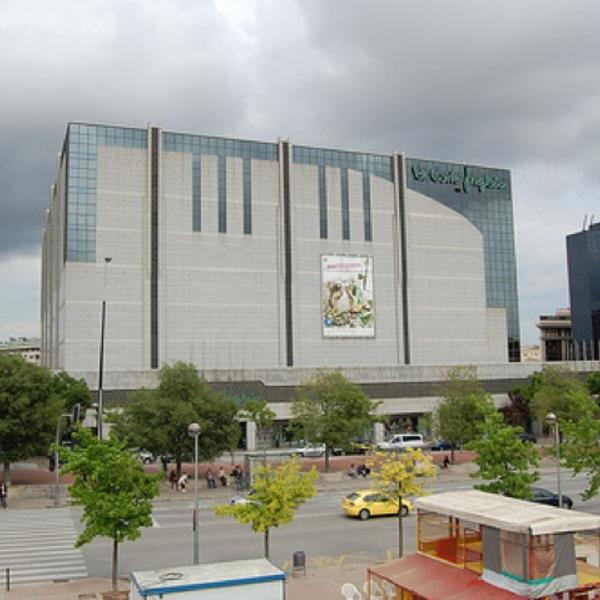 Photo taken at El Corte Inglés by Lexx v. on 9/9/2011