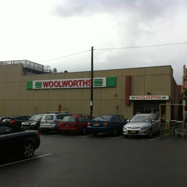 Photo taken at Woolworths by HYUN SU K. on 4/4/2013