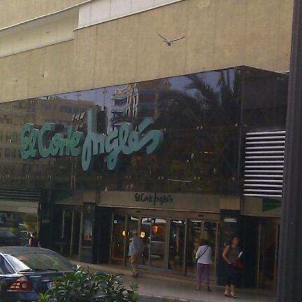 Photo taken at El Corte Inglés by Hidalgo2011 on 10/20/2011