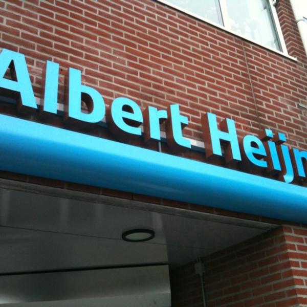 Photo taken at Albert Heijn by Manuel P. on 7/22/2011