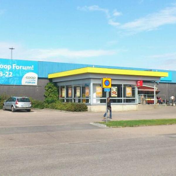 Photo taken at Coop Forum Falkenberg by Mats B. on 8/17/2011