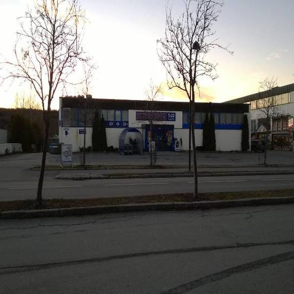 Photo taken at Rema 1000 by Pedro D. on 11/17/2013