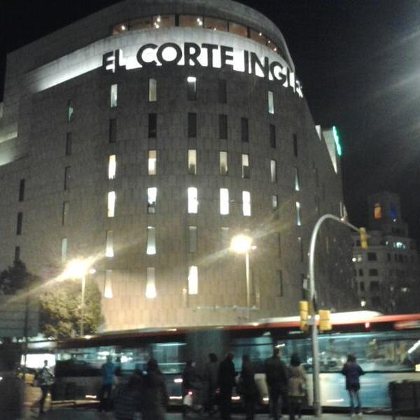 Photo taken at Supermercado El Corte Inglés by Nur M. on 3/1/2012