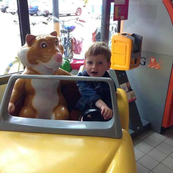 Photo taken at Albert Heijn by Remco v. on 7/1/2013-荷兰乌特勒支索斯特博格米斯特格罗特街2号 Photo taken at Albert Heijn by Remco v. on 7/1/2013