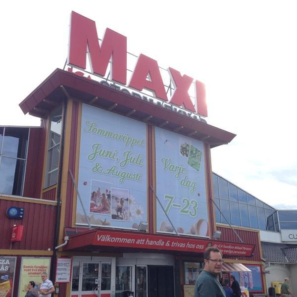 Photo taken at ICA Maxi by jibby n. on 8/2/2014