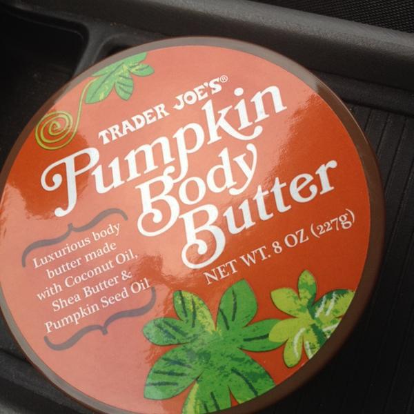 Photo taken at Trader Joe's by Tina P. on 10/10/2013-美国加利福尼亚州拉梅萨穆雷街5495 Photo taken at Trader Joe's by Tina P. on 10/10/2013