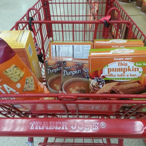 Photo taken at Trader Joe's by Simone A. on 10/12/2013-内华达州拉斯维加斯华盛顿大道7575号 Photo taken at Trader Joe's by Simone A. on 10/12/2013