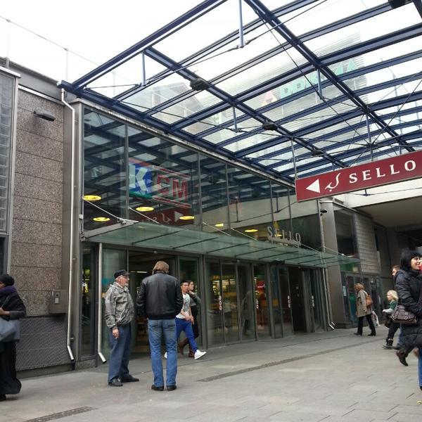 Photo taken at K-citymarket by Maria M. on 3/1/2014-新地区埃斯波赛洛广场 Photo taken at K-citymarket by Maria M. on 3/1/2014