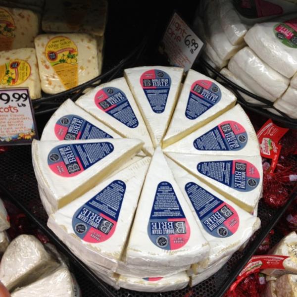 Photo taken at Trader Joe's by Vince G. on 3/1/2012-加尼福尼亚旧金山雍大街3(在吉里大道) Photo taken at Trader Joe's by Vince G. on 3/1/2012