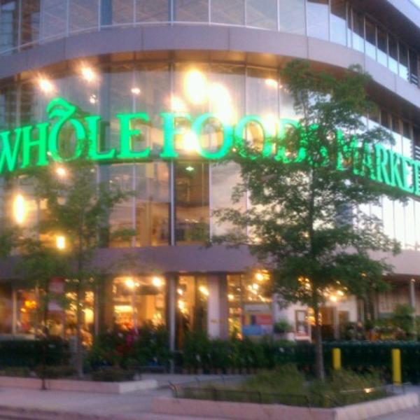 Photo taken at Whole Foods Market by Kent P. on 6/23/2012-美国芝加哥金斯伯里街1550 Photo taken at Whole Foods Market by Kent P. on 6/23/2012