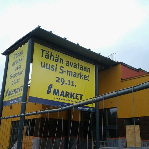 Photo taken at S-market by Esa M. on 9/23/2012