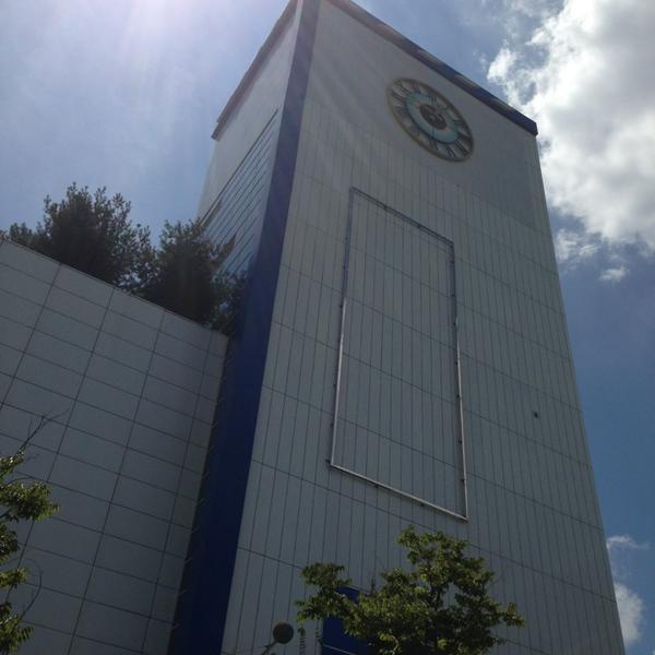 Photo taken at 홈플러스 (Home plus) by Yoonseok H. on 8/16/2013