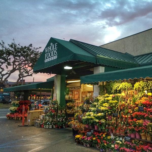 Photo taken at Whole Foods Market by !Hide K. on 11/21/2014-美国加利福尼亚州洛杉矶圣维森特大道11737 Photo taken at Whole Foods Market by !Hide K. on 11/21/2014