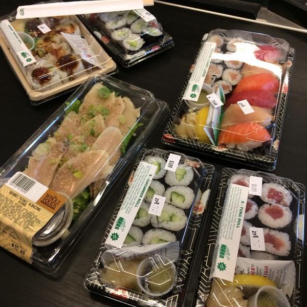 Photo taken at Whole Foods Market by Douglas James I. on 1/24/2014-加尼福尼亚蒙特雷德尔蒙特康涅狄格800(在穆拉斯大道) Photo taken at Whole Foods Market by Douglas James I. on 1/24/2014