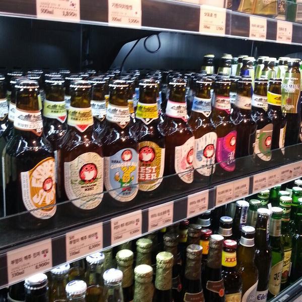 Photo taken at SSG Food Market by muzerrr a. on 6/3/2013-釜山海云台区海云台海边路1408 SSG食品超市 Photo taken at SSG Food Market by muzerrr a. on 6/3/2013