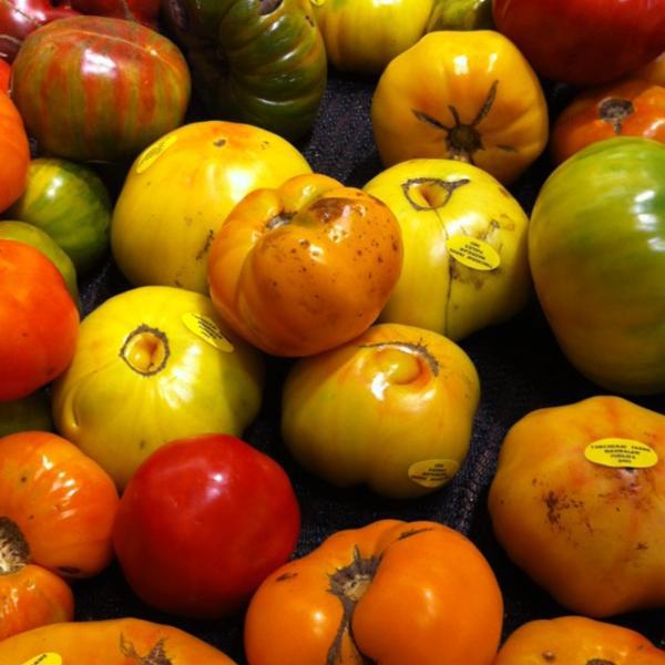 Photo taken at Whole Foods Market by Heidi H. on 6/29/2012-美国南卡罗来纳州芒特普莱森特杜琪峰兹大道923 Photo taken at Whole Foods Market by Heidi H. on 6/29/2012