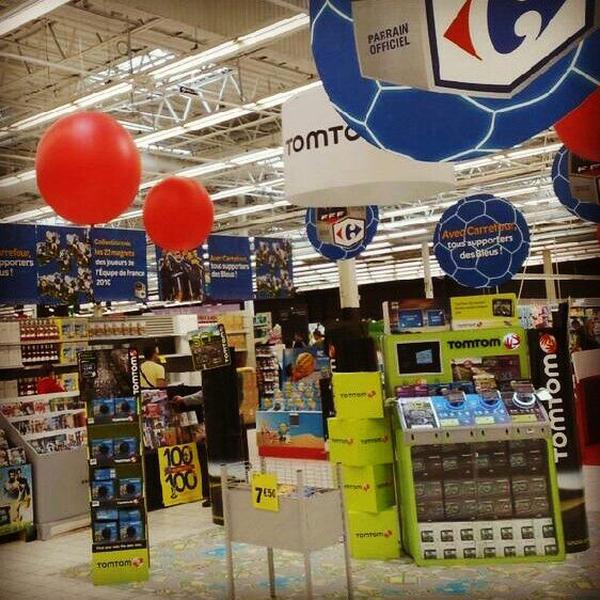 Photo taken at Carrefour by Rega De'Valous on 6/8/2013