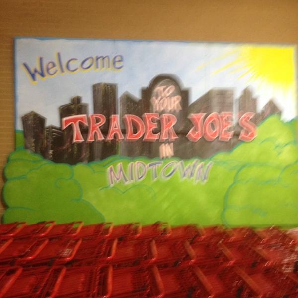 Photo taken at Trader Joe's by C. G. on 10/7/2012-北卡罗来纳州夏洛特都市大道1133 Photo taken at Trader Joe's by C. G. on 10/7/2012