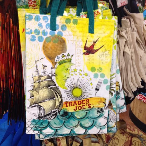 Photo taken at Trader Joe's by Lika J. on 12/23/2013-美国阿利桑那州斯科茨代尔斯科特斯德路北6202 Photo taken at Trader Joe's by Lika J. on 12/23/2013