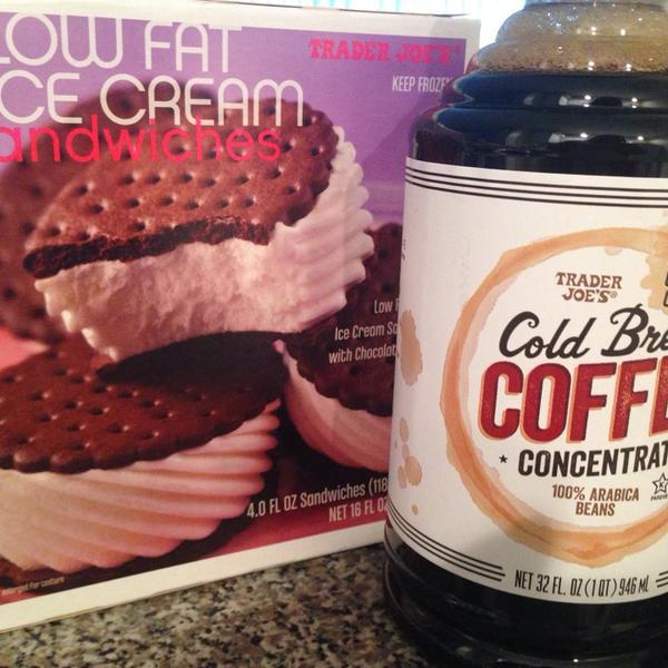 Photo taken at Trader Joe's by Courtney C. on 3/18/2014-美国阿利桑那州斯科茨代尔斯科特斯德路北6202 Photo taken at Trader Joe's by Courtney C. on 3/18/2014