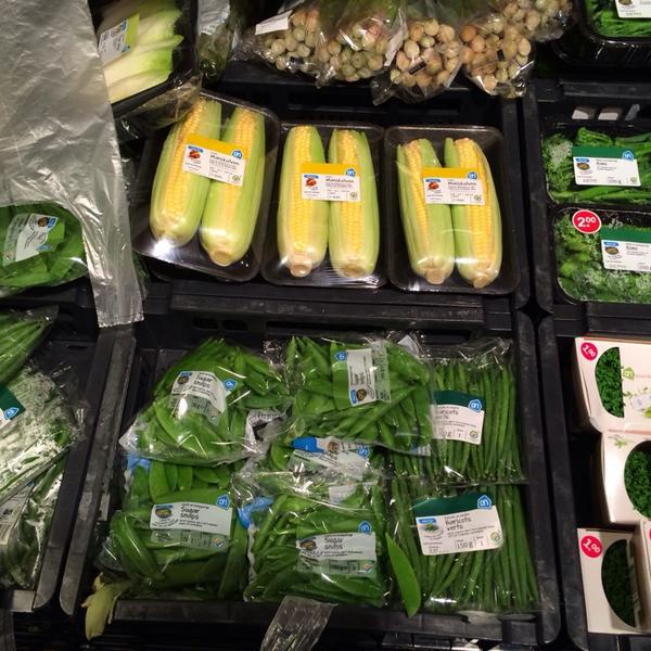 Photo taken at Albert Heijn by Natalia K. on 1/5/2014-荷兰阿姆斯特丹博斯恩伦默广场 Photo taken at Albert Heijn by Natalia K. on 1/5/2014