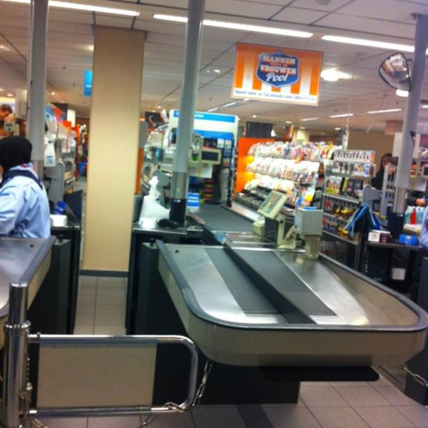 Photo taken at Albert Heijn by Ronald R. on 6/14/2012-荷兰阿姆斯特丹博斯恩伦默广场 Photo taken at Albert Heijn by Ronald R. on 6/14/2012