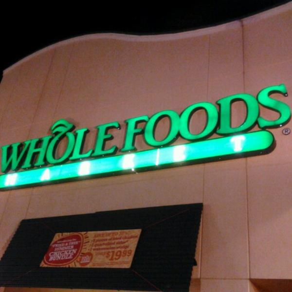 Photo taken at Whole Foods Market by Queen K. on 6/16/2012-肯塔基州列克星敦列克星敦绿色巡回背景161(在尼古拉斯维尔路) Photo taken at Whole Foods Market by Queen K. on 6/16/2012