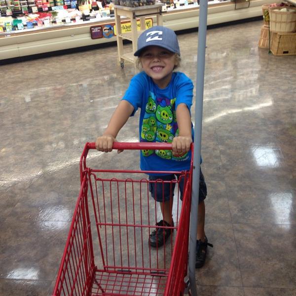 Photo taken at Trader Joe's by Elizabeth S. on 7/16/2013-亚利桑那州凤凰城钱德勒大道4025 Photo taken at Trader Joe's by Elizabeth S. on 7/16/2013