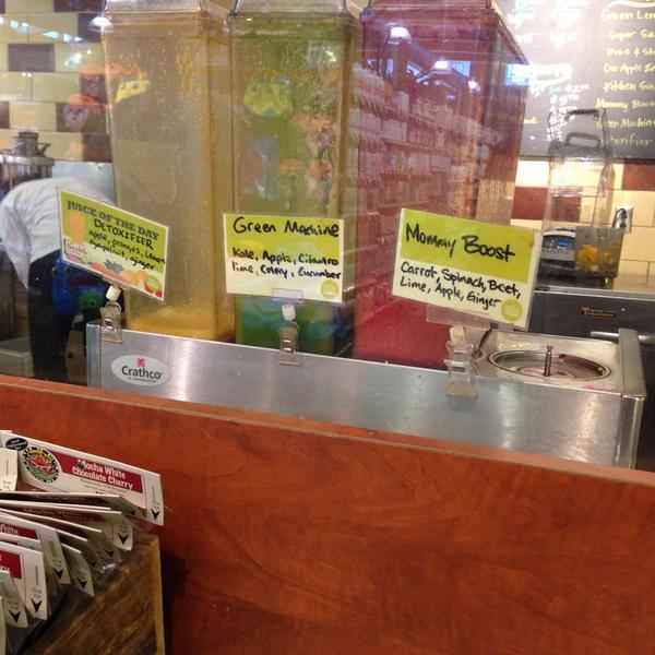 Photo taken at Whole Foods Market by Star on 6/11/2013-佐治亚州亚特兰大市百步码头路西北(在安德鲁斯西北)77 Photo taken at Whole Foods Market by Star on 6/11/2013