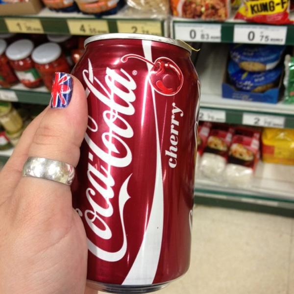 Photo taken at Carrefour El Saler by Bibiana C. on 10/18/2012-西班牙巴伦西亚洛佩兹皮尼罗教授大道16号 Photo taken at Carrefour El Saler by Bibiana C. on 10/18/2012