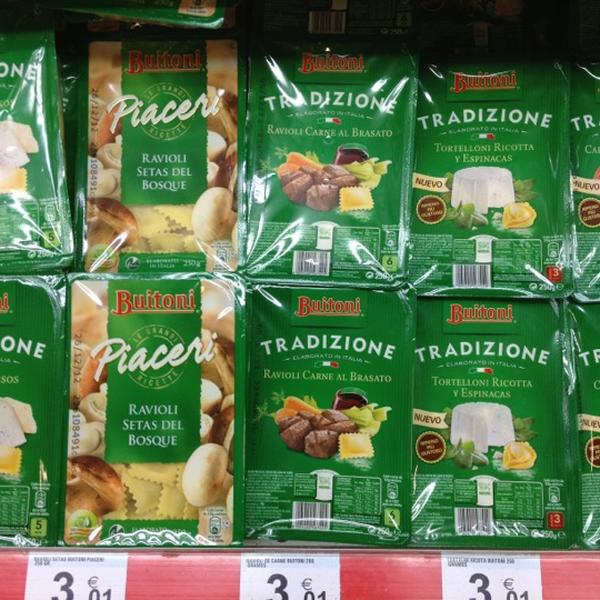 Photo taken at Carrefour El Saler by Carlos Vicente S. on 11/22/2012-西班牙巴伦西亚洛佩兹皮尼罗教授大道16号 Photo taken at Carrefour El Saler by Carlos Vicente S. on 11/22/2012