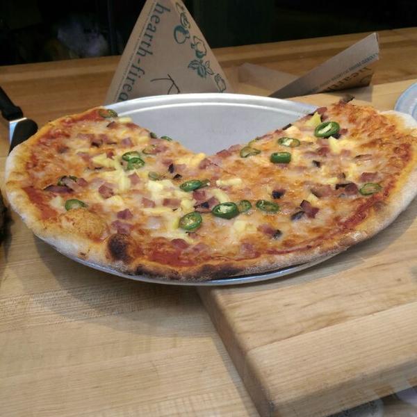 Photo taken at Whole Foods Market by Oryan T. on 5/2/2014-奥勒冈波特兰东北15大道3535(在弗里蒙特街道) Photo taken at Whole Foods Market by Oryan T. on 5/2/2014