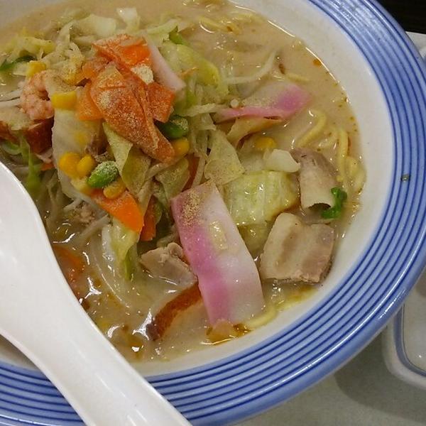 Photo taken at イオン 品川シーサイド店 フードコート by まみい @. on 9/27/2014