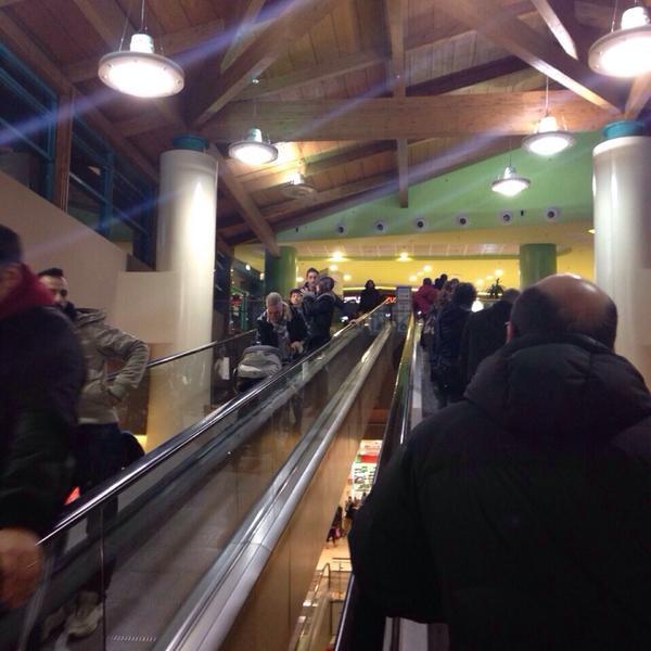 Photo taken at Centro Commerciale Auchan Monza by Alberto 