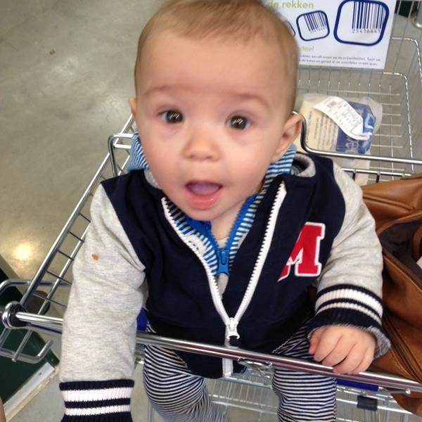 Photo taken at Bio-Planet by Vanessa V. on 5/9/2014