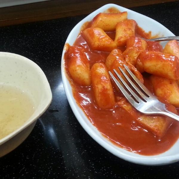 Photo taken at 롯데마트 (LOTTE Mart) by 한재덕 s. on 12/6/2013-首尔九老区482乐天超市 Photo taken at 롯데마트 (LOTTE Mart) by 한재덕 s. on 12/6/2013