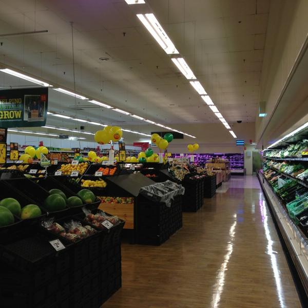 Photo taken at Coles by OSAMA A. on 7/2/2013-南澳洲Kurralta公园安扎克高速公路 Photo taken at Coles by OSAMA A. on 7/2/2013