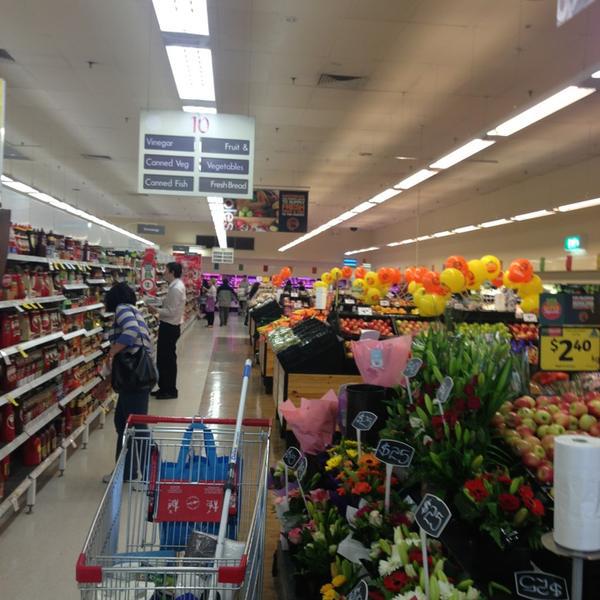 Photo taken at Coles by BeeJay on 7/13/2013-南澳洲Kurralta公园安扎克高速公路 Photo taken at Coles by BeeJay on 7/13/2013