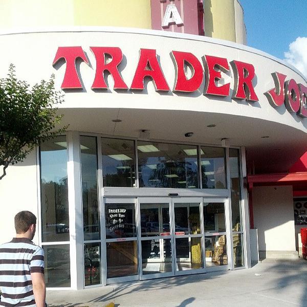 Photo taken at Trader Joe's by Dustin W. on 5/11/2013-德克萨斯州休斯敦市牧师路2922号 Photo taken at Trader Joe's by Dustin W. on 5/11/2013