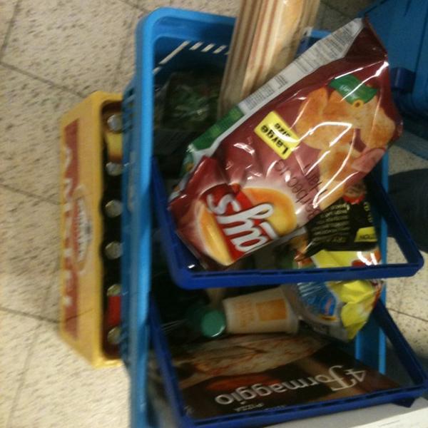 Photo taken at Albert Heijn by Timo B. on 4/29/2012-荷兰格尔德兰阿纳姆汉兹街145号 Photo taken at Albert Heijn by Timo B. on 4/29/2012