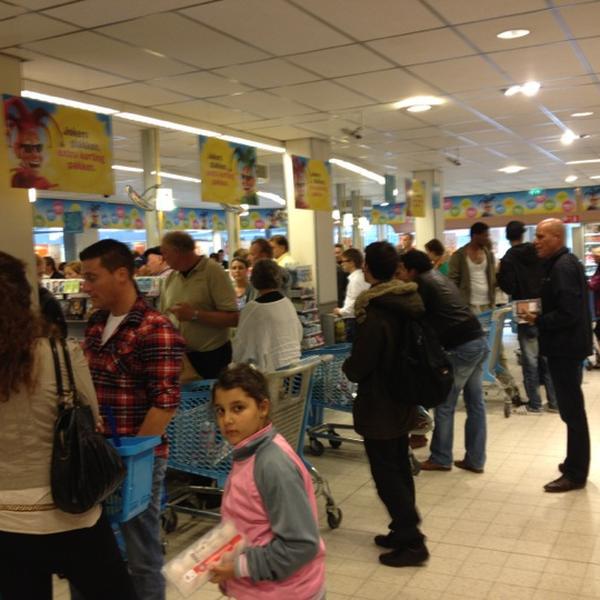 Photo taken at Albert Heijn by Peter P. on 8/26/2012-荷兰格尔德兰阿纳姆汉兹街145号 Photo taken at Albert Heijn by Peter P. on 8/26/2012